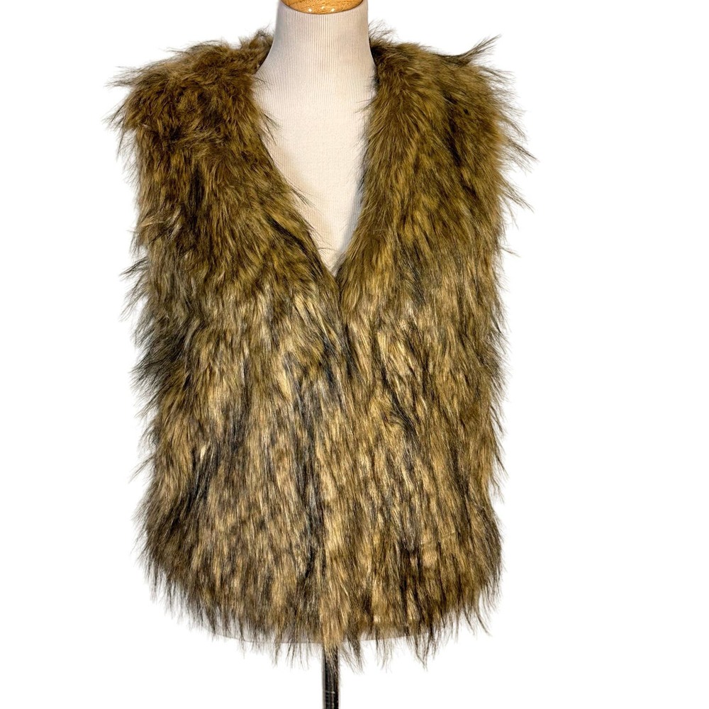 Franann Faux Fur Vest with Closure Size S